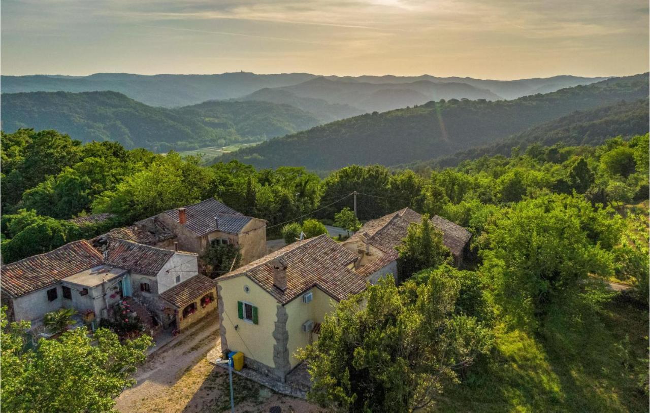 Beautiful Home In Krbune With Wifi Exteriér fotografie